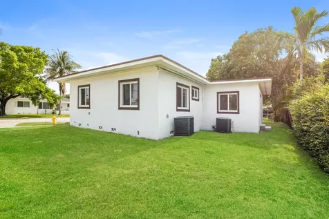 4701 SW 7th Street Miami FL 33134