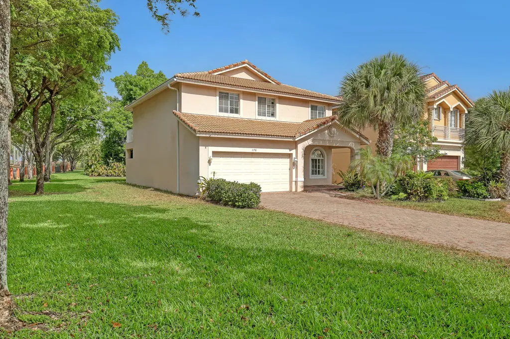176 Bellezza Terrace Royal Palm Beach FL 33411
