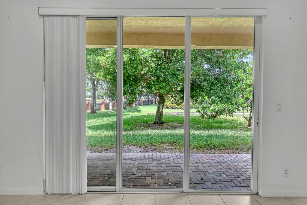 176 Bellezza Terrace Royal Palm Beach FL 33411