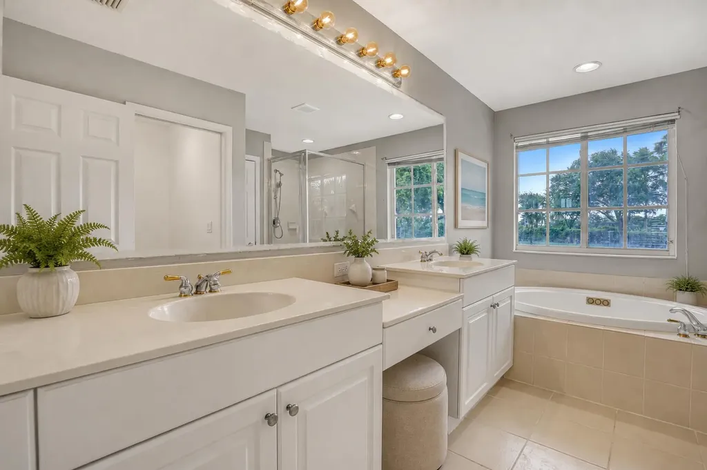 176 Bellezza Terrace Royal Palm Beach FL 33411