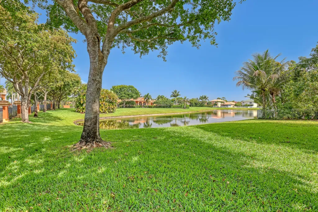 176 Bellezza Terrace Royal Palm Beach FL 33411