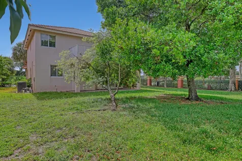 176 Bellezza Terrace Royal Palm Beach FL 33411