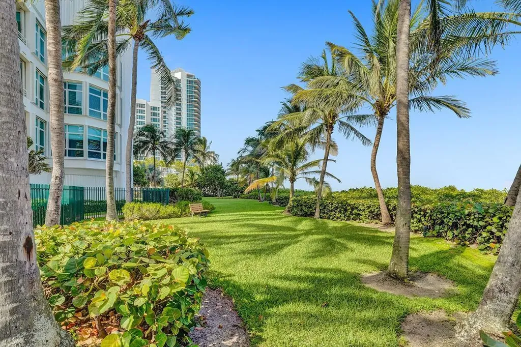 1700 S Ocean Lauderdale By The Sea FL 33062