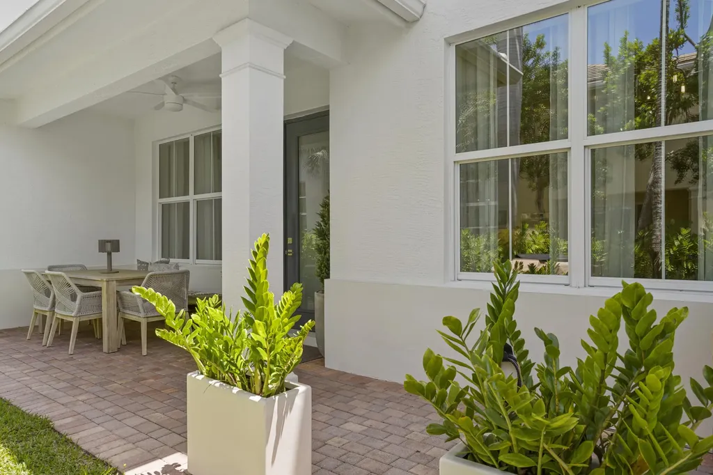 3121 Yorkshire Lane Palm Beach Gardens FL 33418