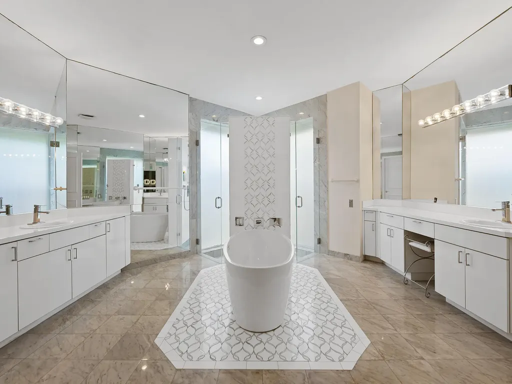1207 Manor Drive S Weston FL 33326