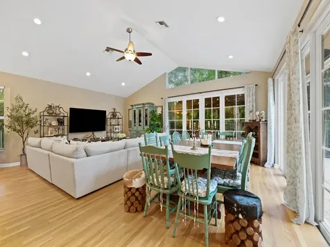 1207 Manor Drive S Weston FL 33326