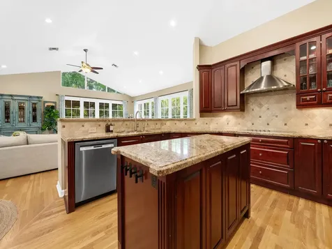 1207 Manor Drive S Weston FL 33326