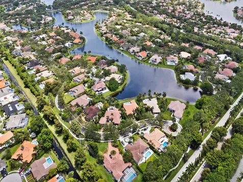 1207 Manor Drive S Weston FL 33326