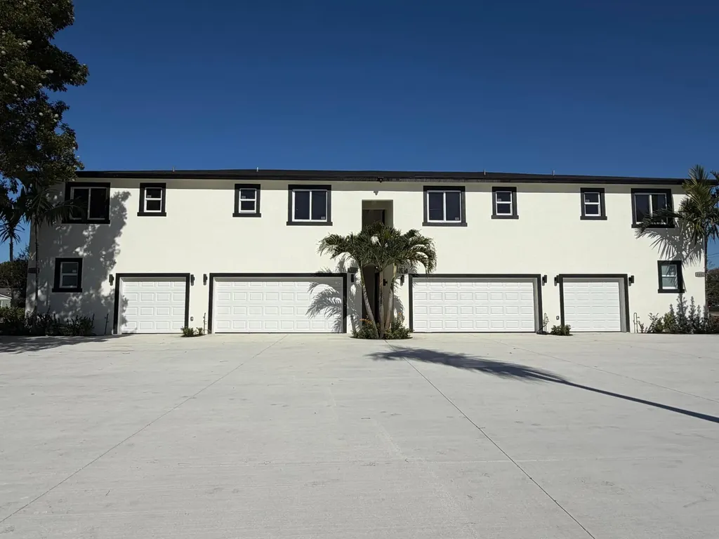1112 Whitepine Drive Wellington FL 33414