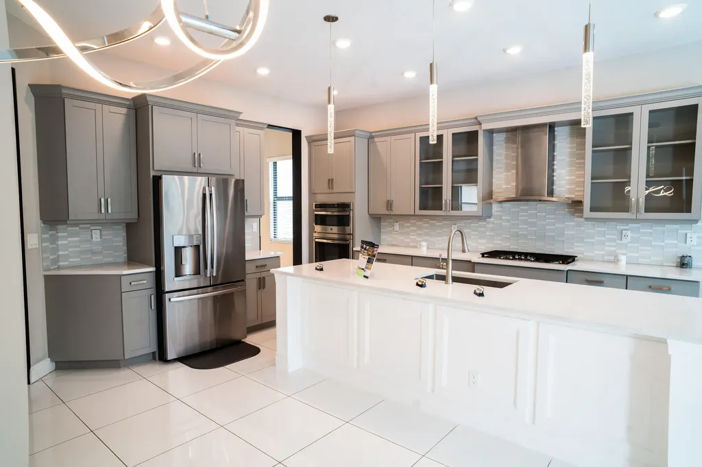 8665 E Baypoint Circle Parkland FL 33076