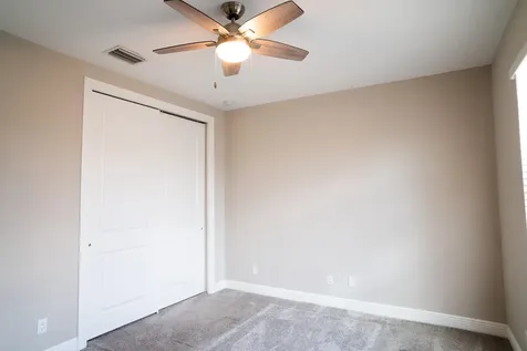 8665 E Baypoint Circle Parkland FL 33076