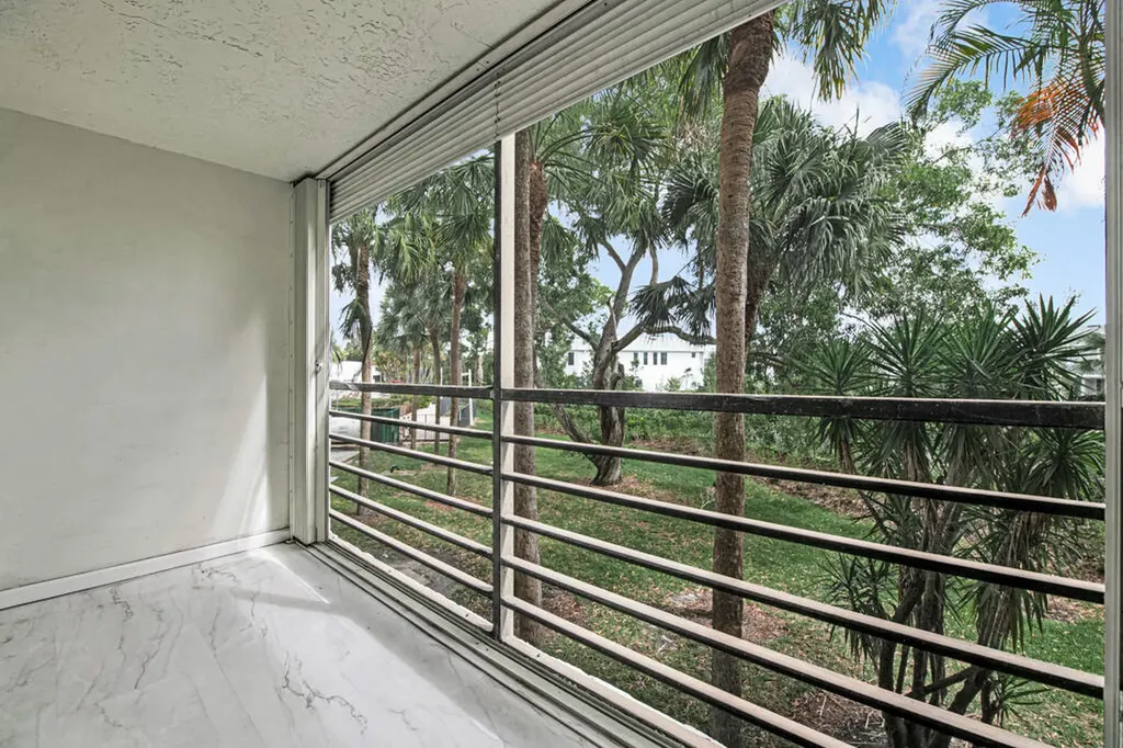 4640 W Lucerne Lakes Boulevard Lake Worth FL 33467