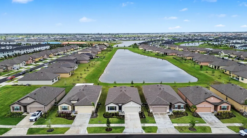 9868 SW Triton Way Port St Lucie FL 34987