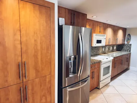 1915 Lavers Circle Delray Beach FL 33444