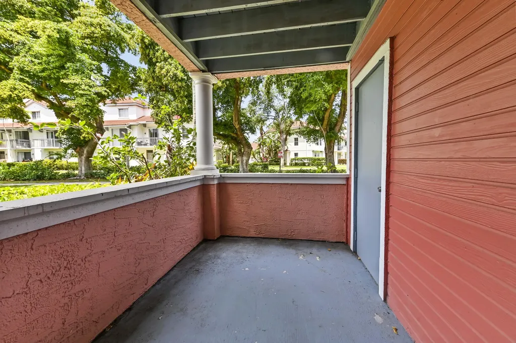 1055 Crystal Way Delray Beach FL 33444