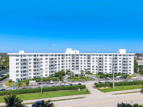 2851 S Ocean Boulevard Boca Raton FL 33432