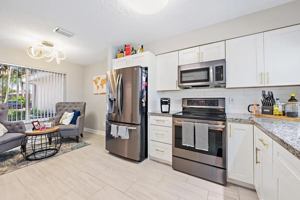 1734 SW 109th Terrace Davie FL 33324