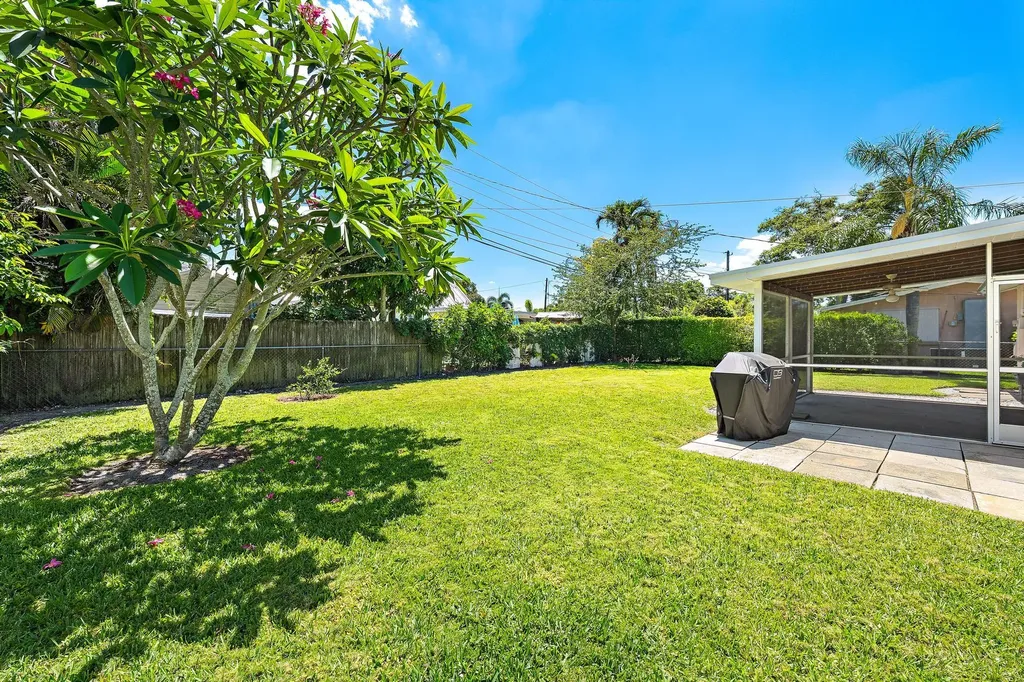 272 Holly Drive Palm Beach Gardens FL 33410