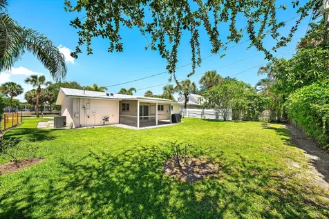 272 Holly Drive Palm Beach Gardens FL 33410