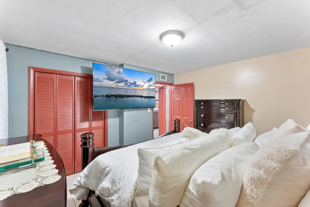 4727 Myrtle Lane West Palm Beach FL 33417