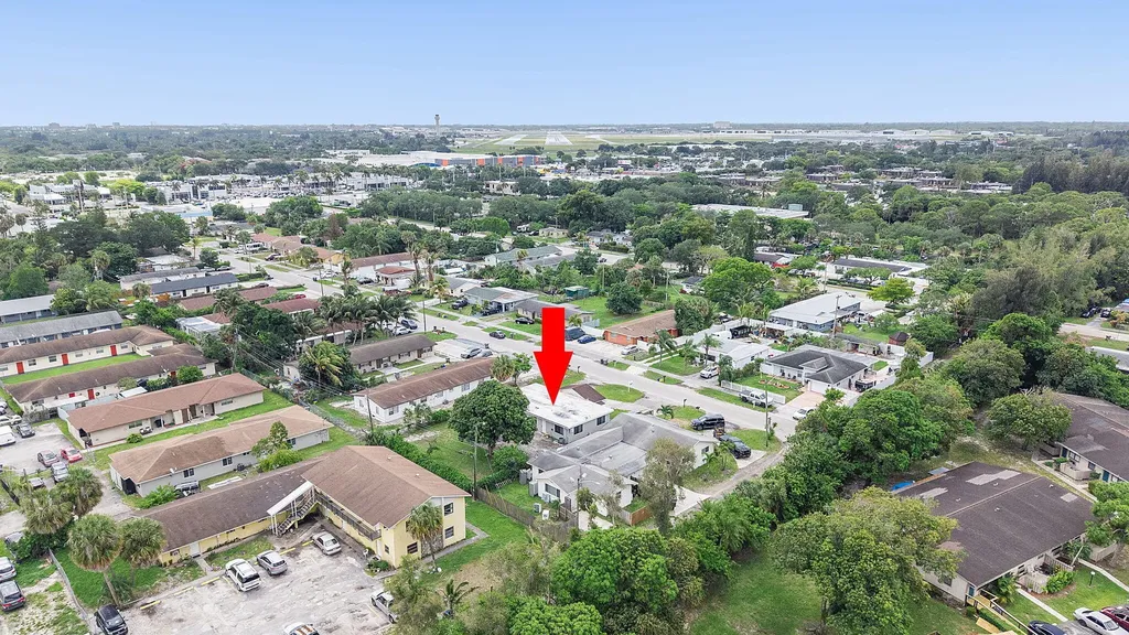 4727 Myrtle Lane West Palm Beach FL 33417