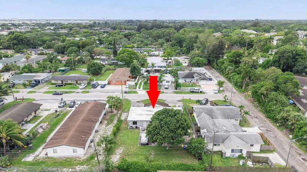 4727 Myrtle Lane West Palm Beach FL 33417