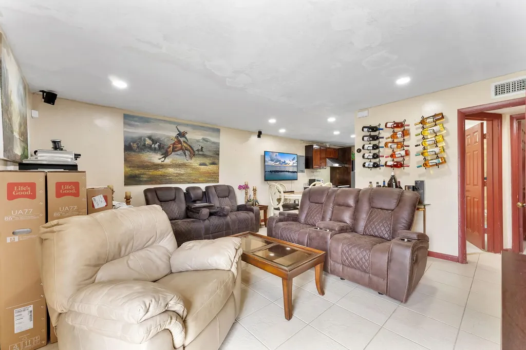 4727 Myrtle Lane West Palm Beach FL 33417