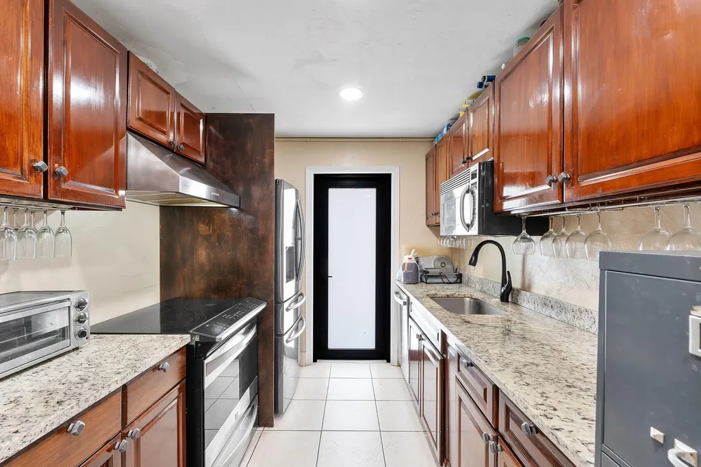 4727 Myrtle Lane West Palm Beach FL 33417