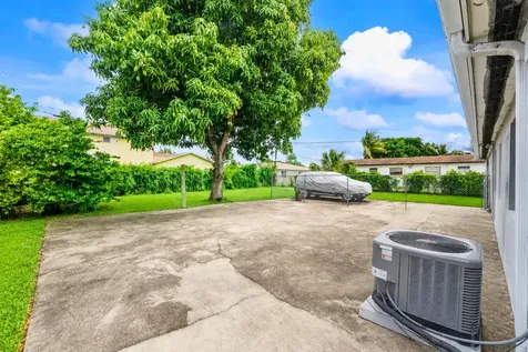 4727 Myrtle Lane West Palm Beach FL 33417