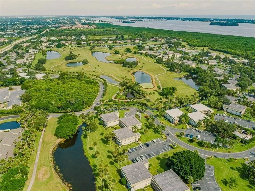 3 Vista Gardens Trail Vero Beach FL 32962