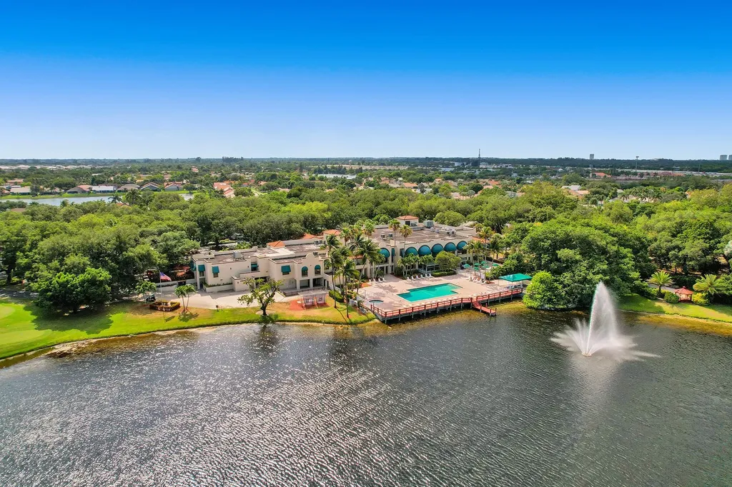 9110 SW 22nd Court Davie FL 33324