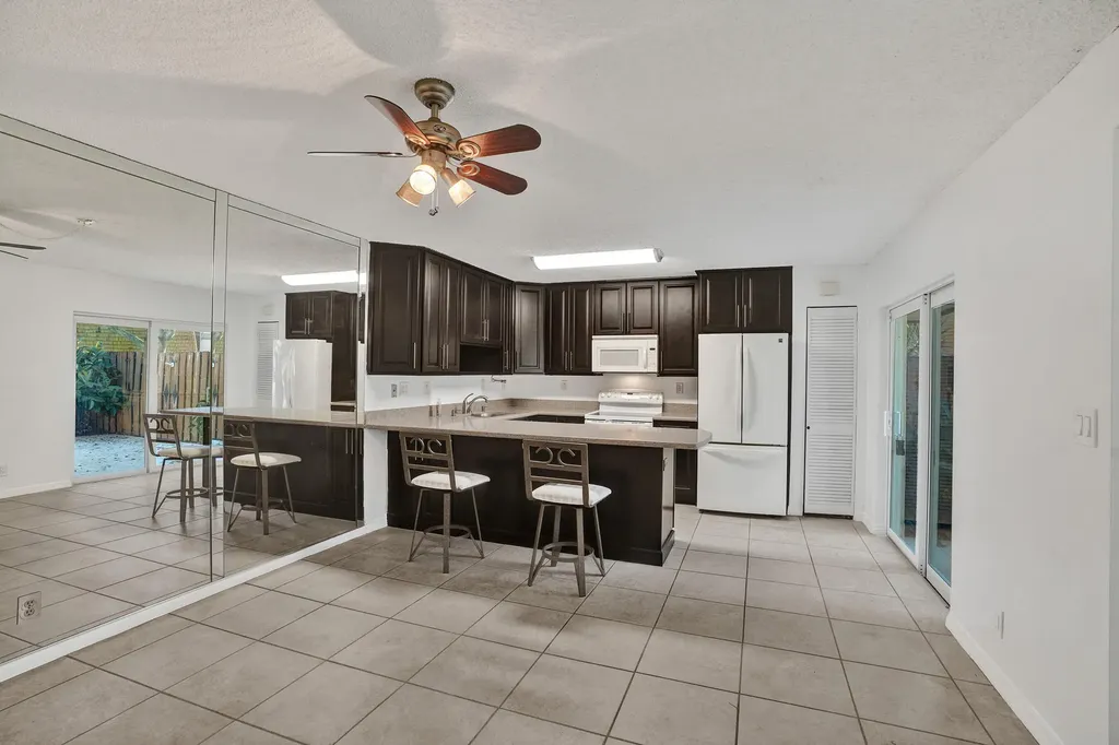 9110 SW 22nd Court Davie FL 33324