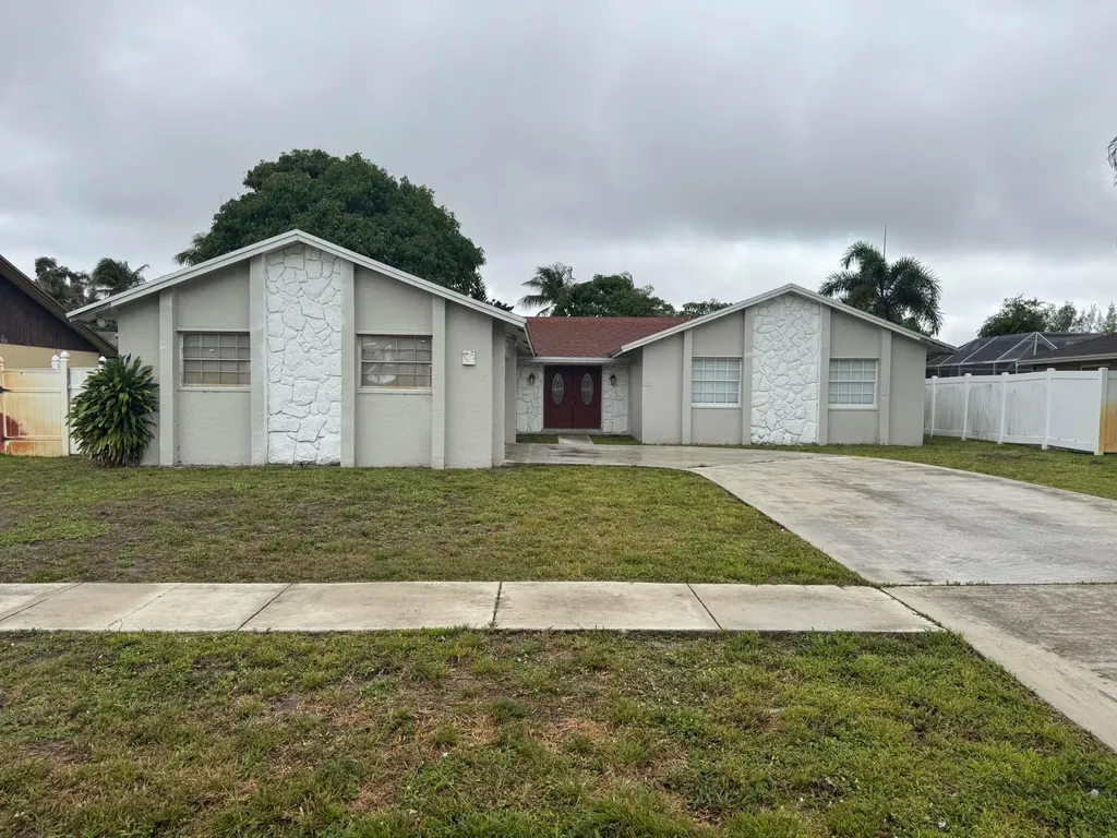 589 Cashiers Drive West Palm Beach FL 33413