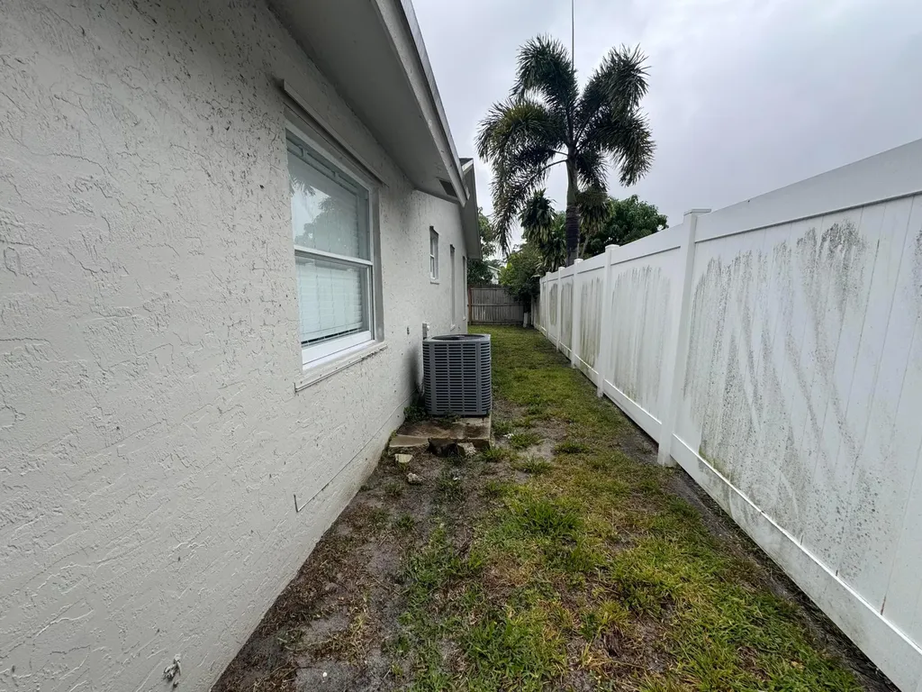 589 Cashiers Drive West Palm Beach FL 33413