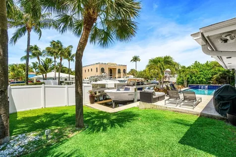 106 Periwinkle Drive Hypoluxo FL 33462