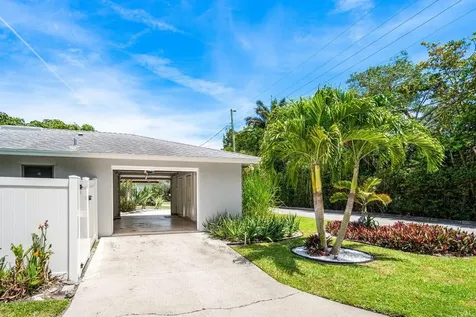 106 Periwinkle Drive Hypoluxo FL 33462