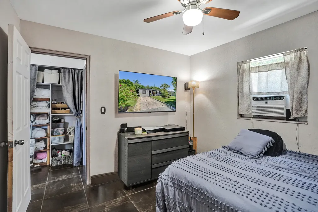 1465 NE 27th Street Pompano Beach FL 33064