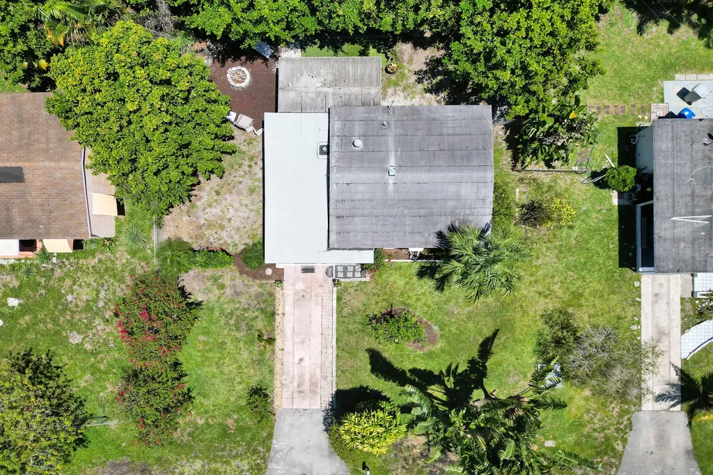1465 NE 27th Street Pompano Beach FL 33064