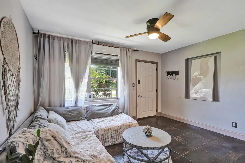 1465 NE 27th Street Pompano Beach FL 33064