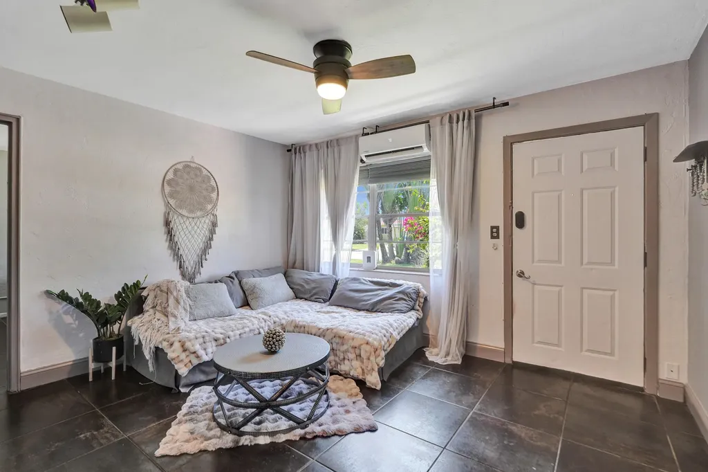 1465 NE 27th Street Pompano Beach FL 33064