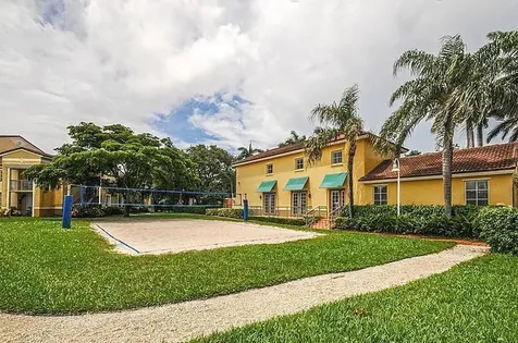 160 Yacht Club 206 Way Hypoluxo FL 33462