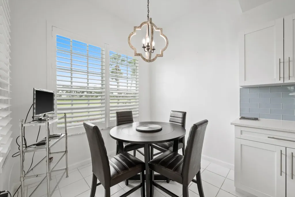 10303 N Andover Coach Circle Lake Worth FL 33449