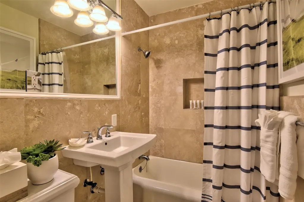 518 NE 13th Avenue Fort Lauderdale FL 33301