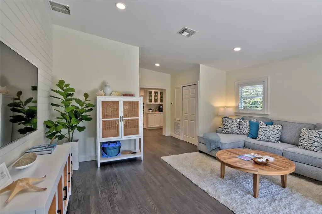 518 NE 13th Avenue Fort Lauderdale FL 33301