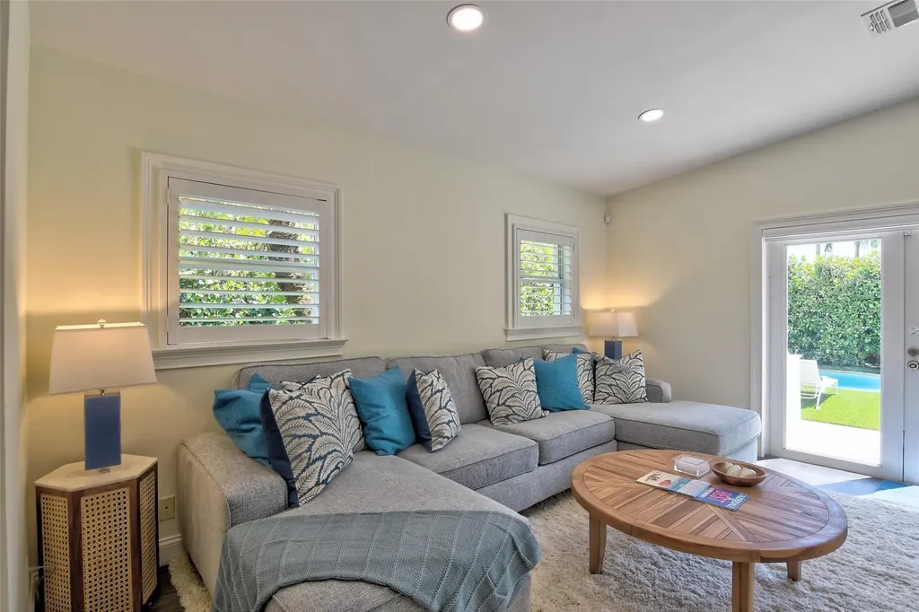 518 NE 13th Avenue Fort Lauderdale FL 33301