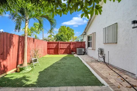 3343 NW 79th Way Davie FL 33024