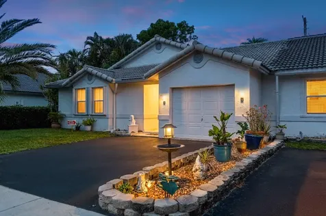 3343 NW 79th Way Davie FL 33024