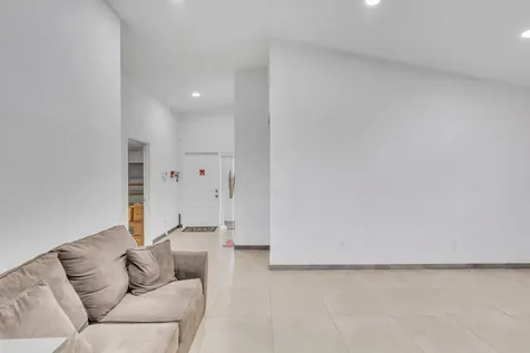 3343 NW 79th Way Davie FL 33024