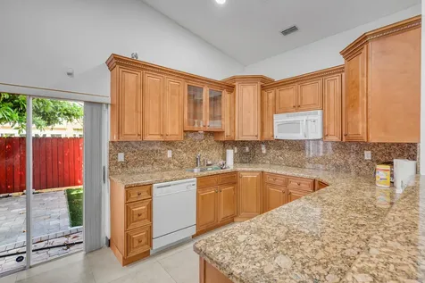 3343 NW 79th Way Davie FL 33024