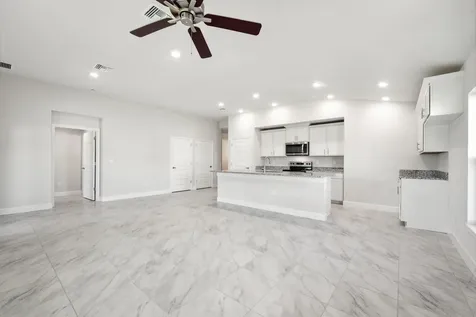 8603 Giovanni Avenue Fort Pierce FL 34951